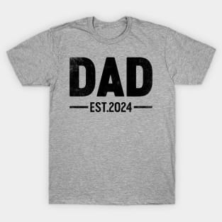 Dad Est 2024 (Black) Funny Father's Day T-Shirt